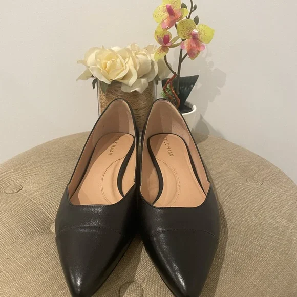 *New* Cole Haan Black Women's Flats - Picture 3 of 13